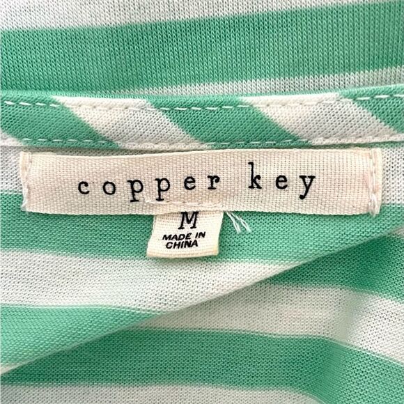 Striped Blouse Shirt Long Size Medium - Picture 7 of 7